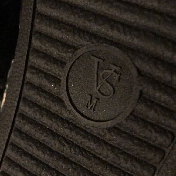 COPY - NWT Victoria Secret Flowered slippers - Picture 8 of 8